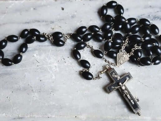 Religious - Exquisite Dark Curio