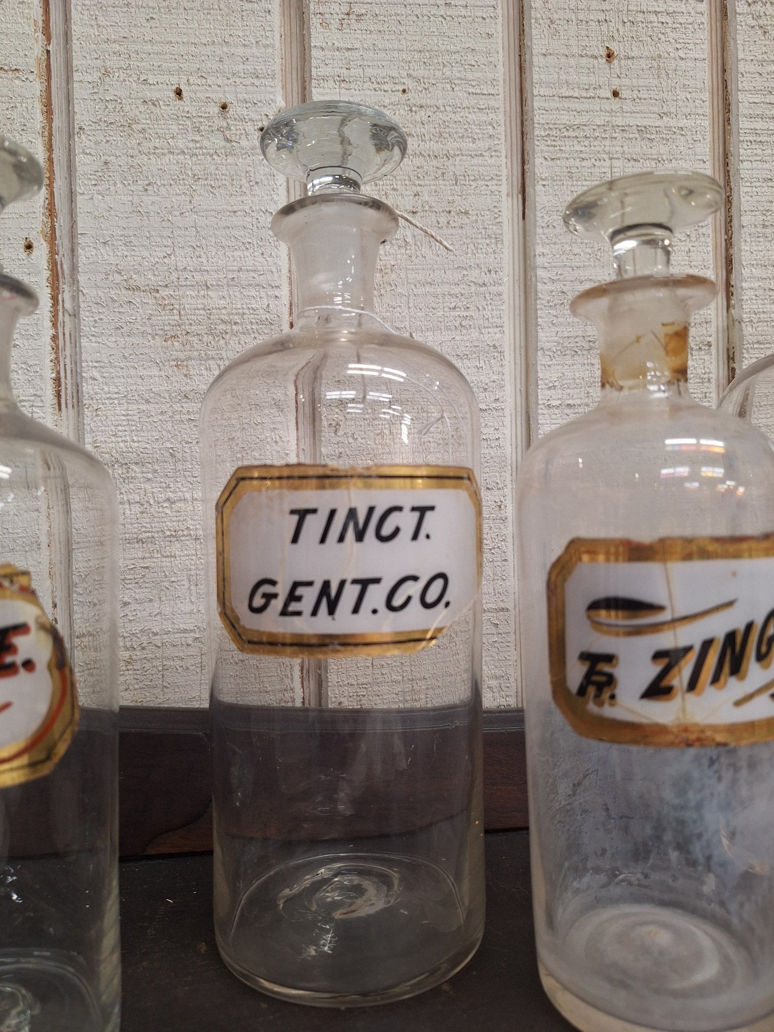 19th Century LUG Pontil Apothecary Bottle - Tinct. Gent. Co. - Exquisite Dark Curio