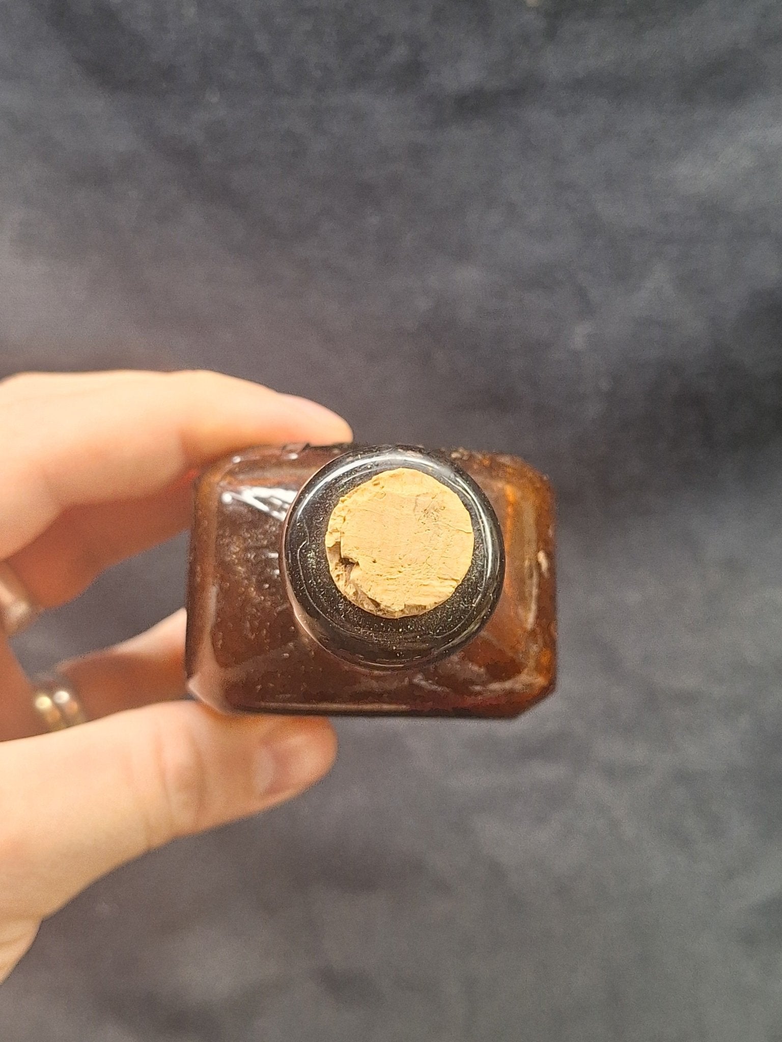 Antique Apothecary / Veterinary - Glover's Imperial Mange Remedy - Exquisite Dark Curio