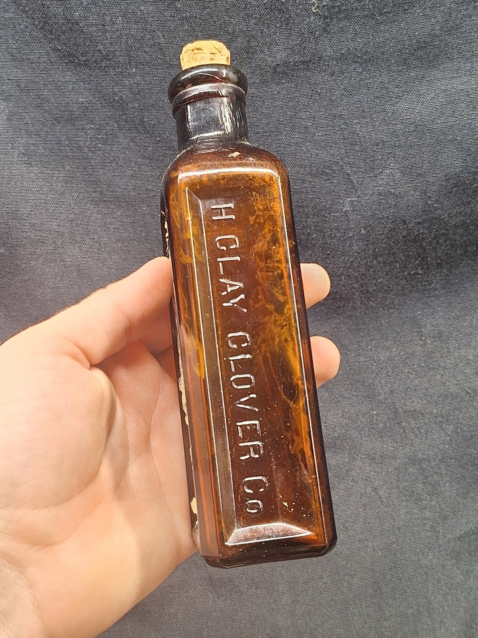 Antique Apothecary / Veterinary - Glover's Imperial Mange Remedy - Exquisite Dark Curio