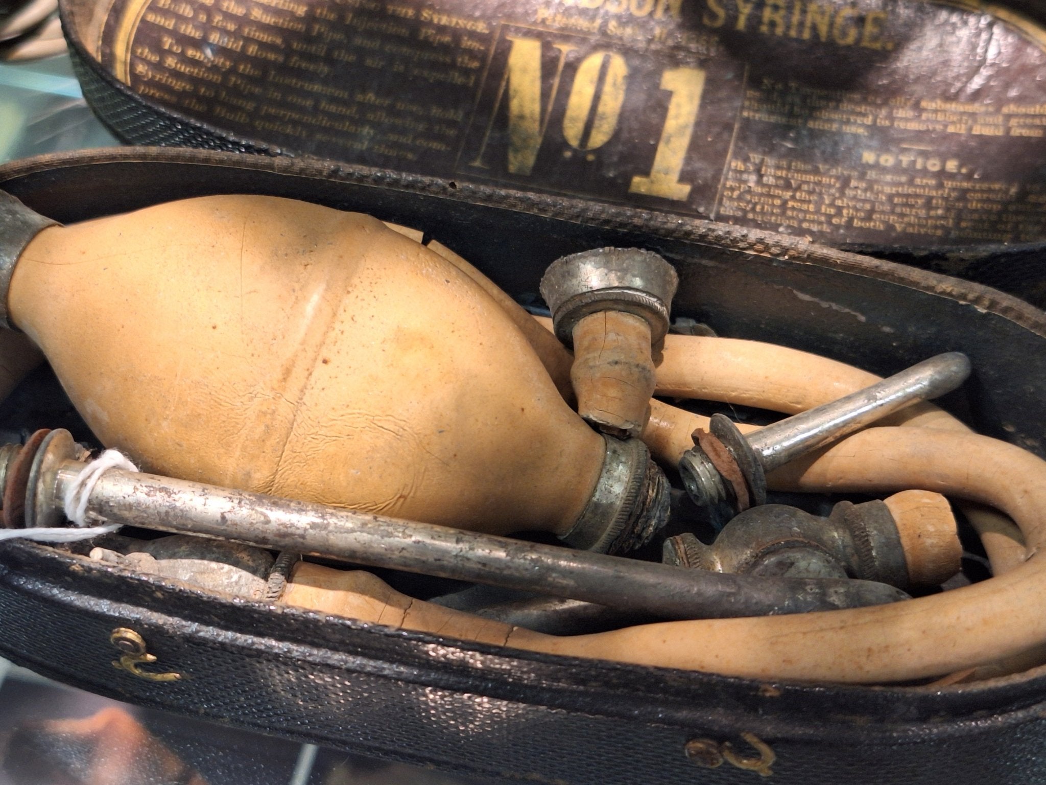 Antique Davidson Syringe – 19th - Century Rubber Bulb Medical Apparatus for Enemas - Exquisite Dark Curio