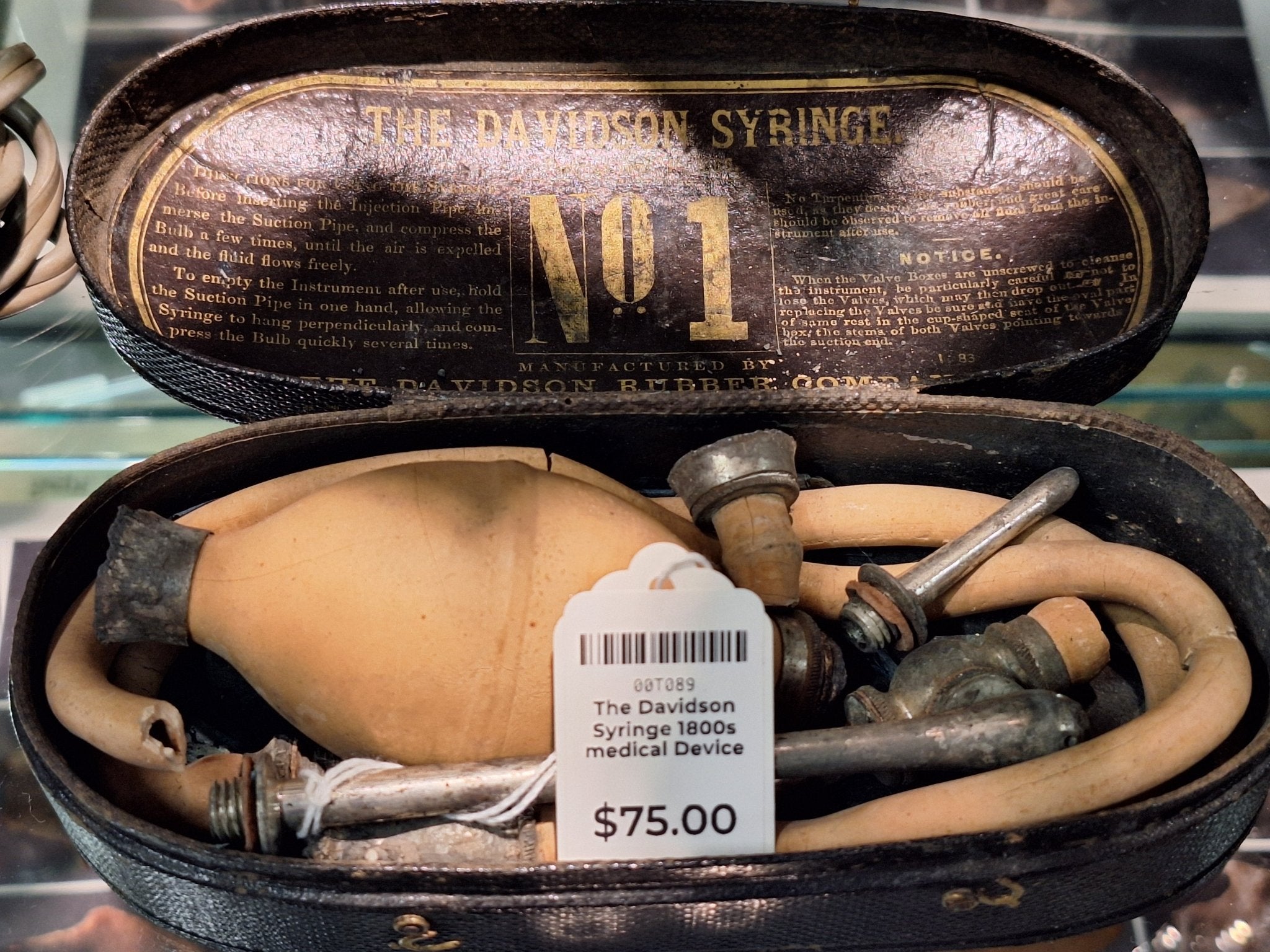 Antique Davidson Syringe – 19th - Century Rubber Bulb Medical Apparatus for Enemas - Exquisite Dark Curio