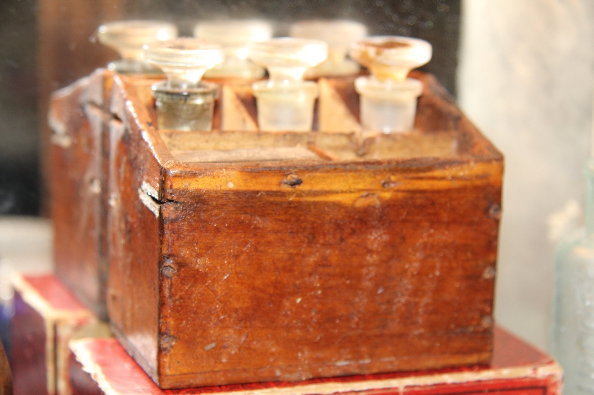 Antique Gold Testing Kit, Handmade Box, Apothecary Style Jars - Exquisite Dark Curio