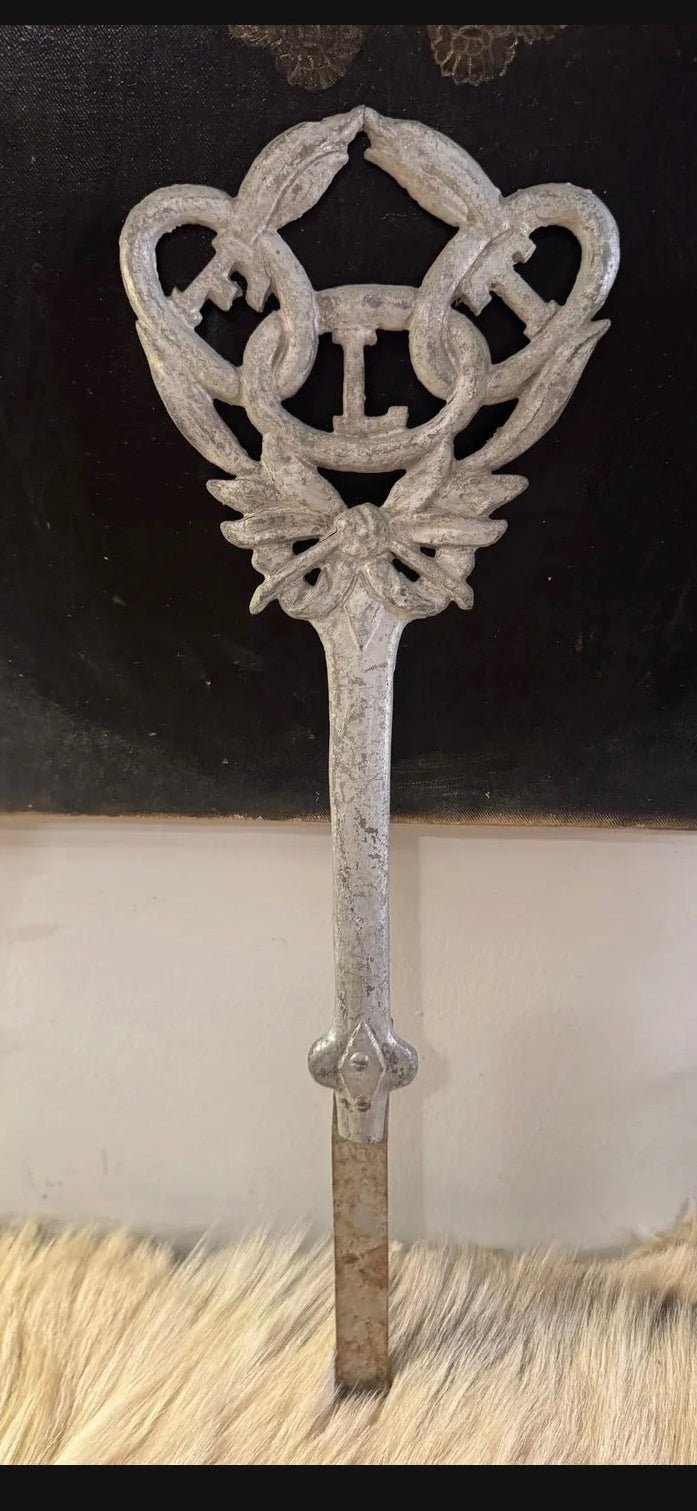 Antique Oddfellows Grave Marker - Exquisite Dark Curio
